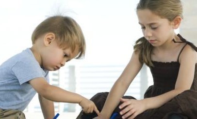 　所以對(duì)于孩子教育的費(fèi)用該怎么處理呢?愛通天下教育集團(tuán)對(duì)于投資理財(cái)師觀點(diǎn)認(rèn)可的，