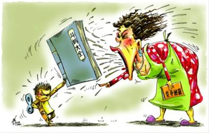 　愛通天下心理學(xué)家分析，家庭是孩子良好性格成長的沃土，一個(gè)平等、理解、溫馨的家庭環(huán)境能夠幫孩子克服羞怯心理，給孩子帶來勇氣和自信，促進(jìn)孩子良好性格的發(fā)展，使孩子變得更加聰明、勇敢、機(jī)敏，更容易獲得人生的幸福與事業(yè)的成功。