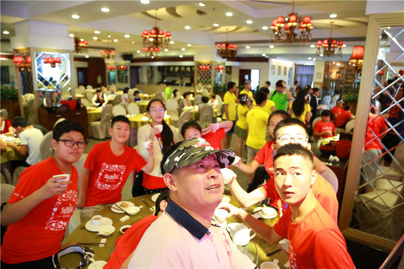 少年演講家新加坡游學(xué)贏