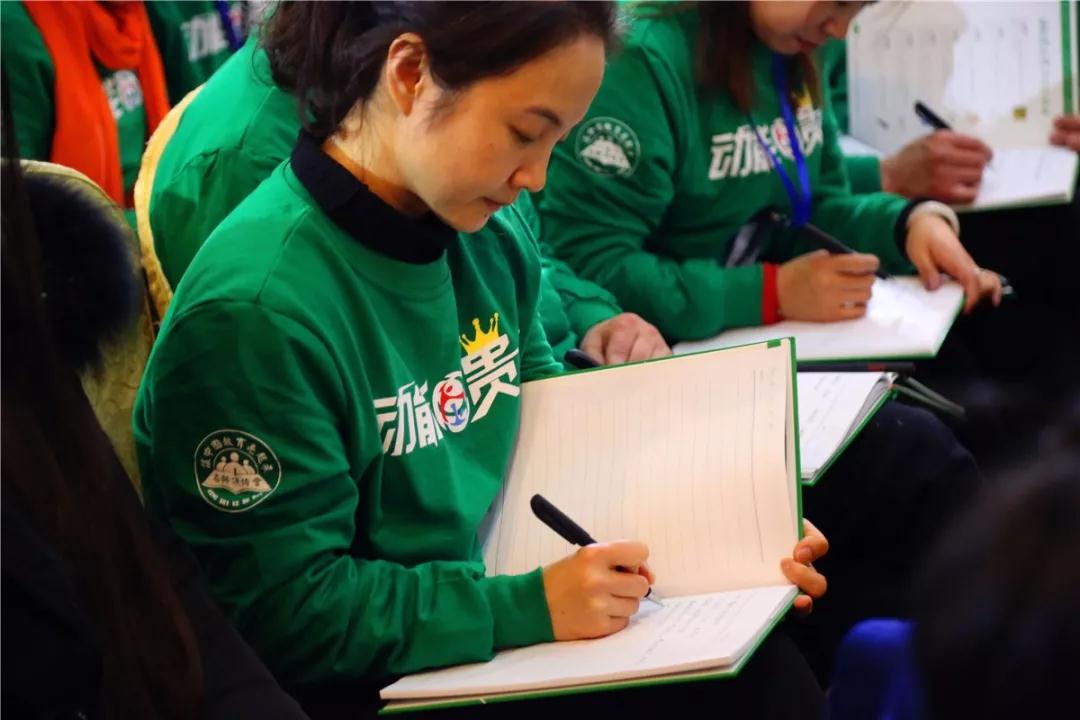 歐爸少年演講家