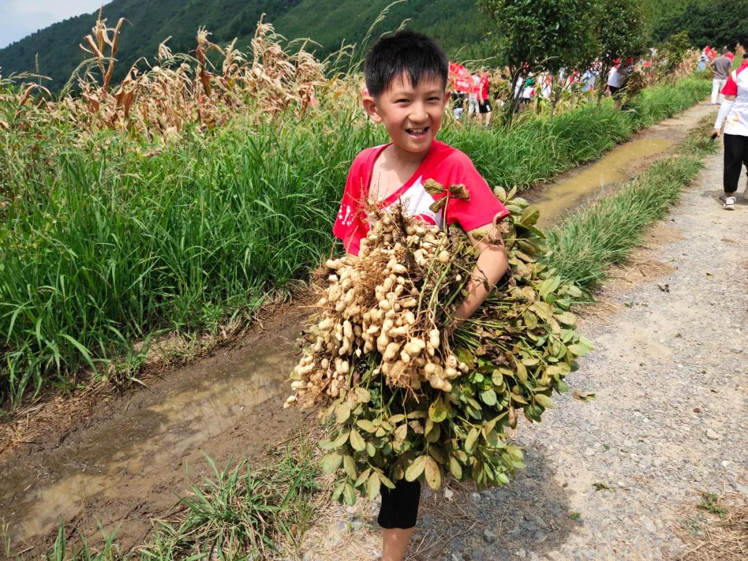 歐爸動(dòng)能·少年演講家苦信贏