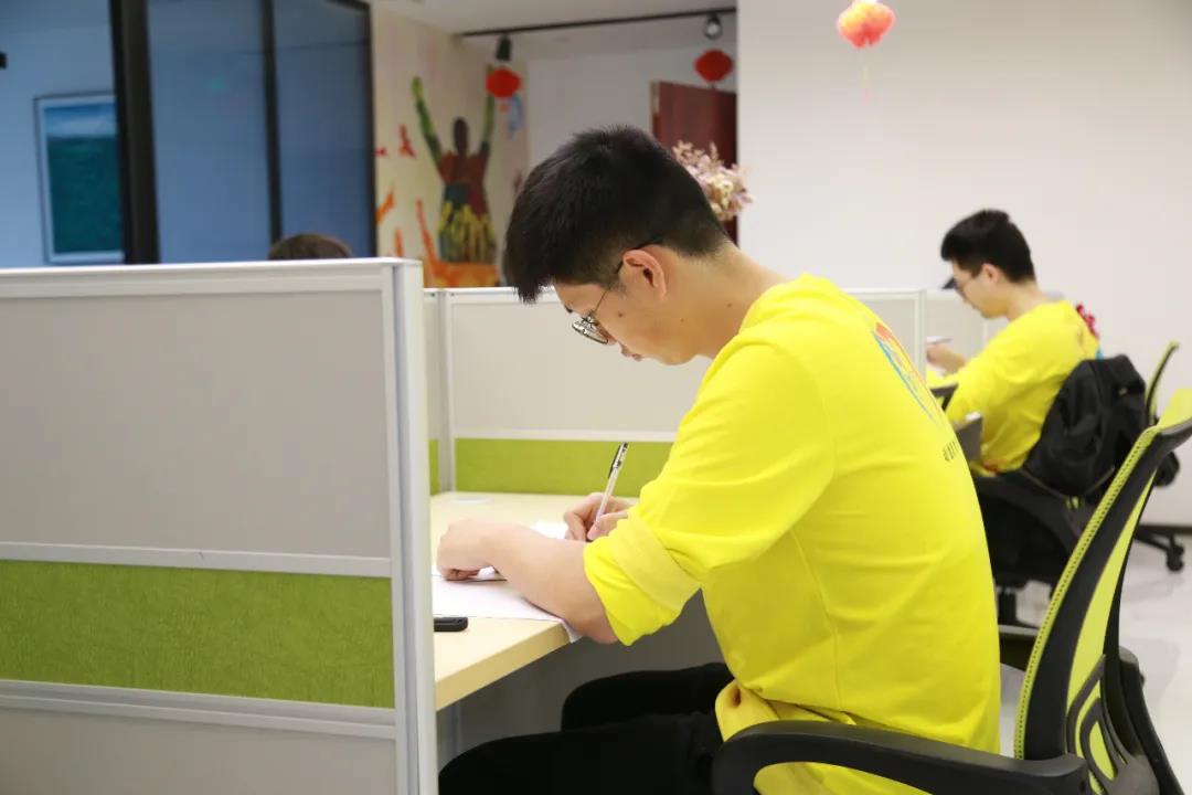 Fh20iAlMhxeaqh8OaHFhe5hivbj_.jpg 圖片